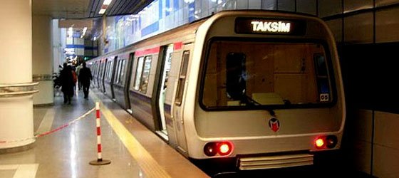 Metrobüsten M2: Yenikapı Taksim Levent Hacıosman Metrosuna Aktarma Durağı